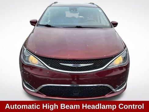 Used 2020 Chrysler Pacifica Touring-L Plus w/ Advanced Safetytec Group image 10