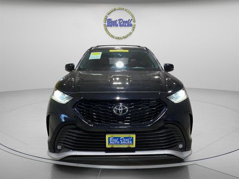 Used 2022 Toyota Highlander XSE image 7
