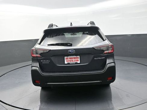 Used 2024 Subaru Outback Premium image 6