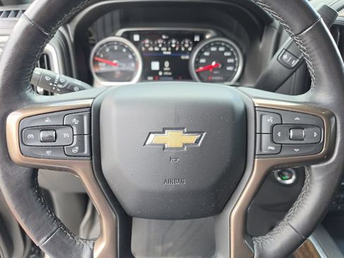 Used 2021 Chevrolet Silverado 1500 High Country w/ Technology Package AWD/4WD image 35