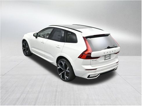 New 2026 Volvo XC60 T8 Ultra AWD/4WD image 15