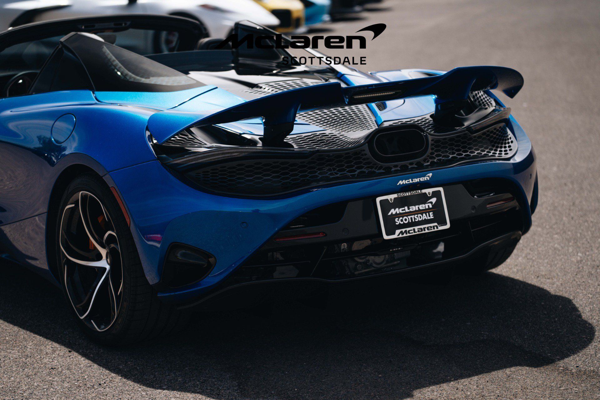 Used 2024 McLaren 750S Spider RWD image 17