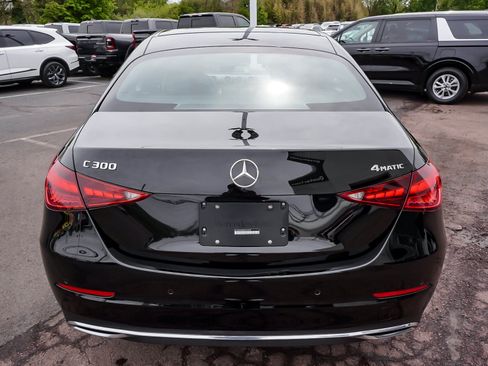 Used 2025 Mercedes-Benz C 300 4MATIC Sedan image 5