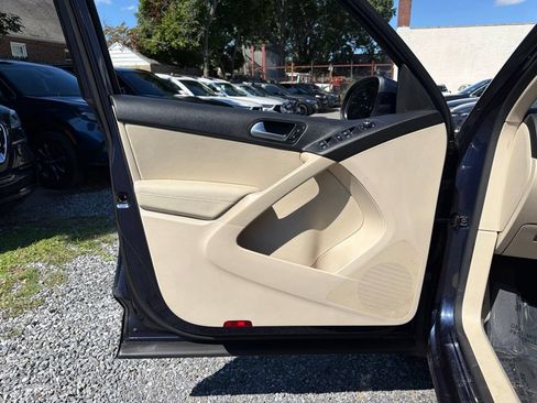 Used 2014 Volkswagen Tiguan SE AWD/4WD image 27