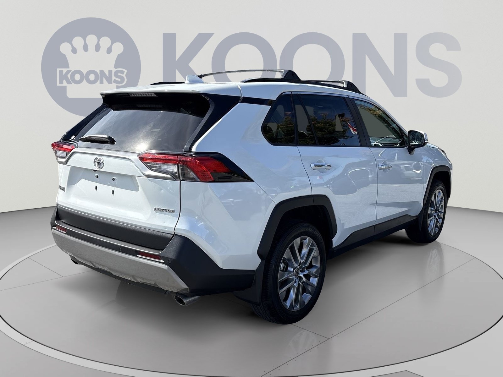 Used 2023 Toyota RAV4 Limited FWD image 7