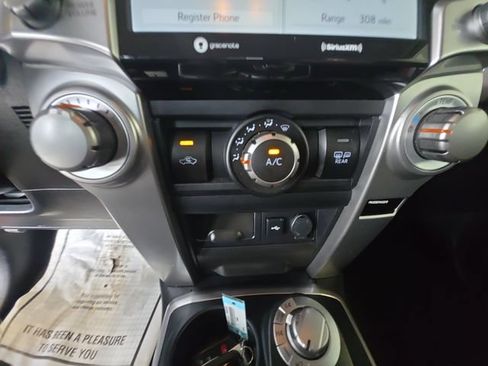 Used 2022 Toyota 4Runner SR5 AWD/4WD image 17
