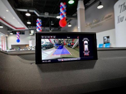 Used 2017 Audi Q7 3.0T Prestige image 44