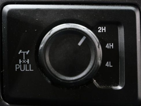 Used 2020 Ford F150 XLT w/ Equipment Group 302A Luxury AWD/4WD image 21