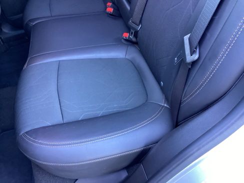 Used 2020 Chevrolet Trax LT w/ LT Convenience Package image 12