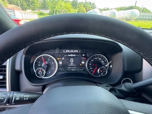 New 2026 RAM 3500 Big Horn AWD/4WD image 11