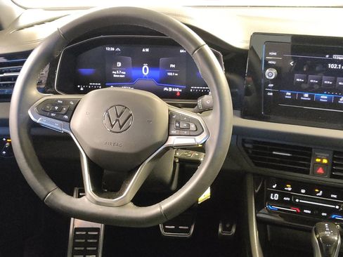 Used 2025 Volkswagen Jetta Sport image 22