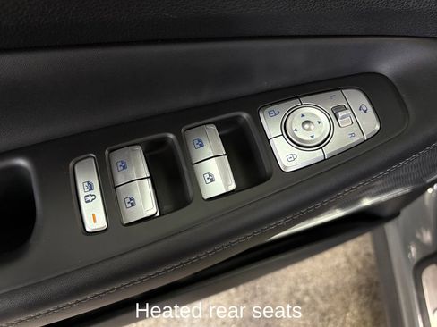 Used 2022 Hyundai Santa Fe Calligraphy AWD/4WD image 11