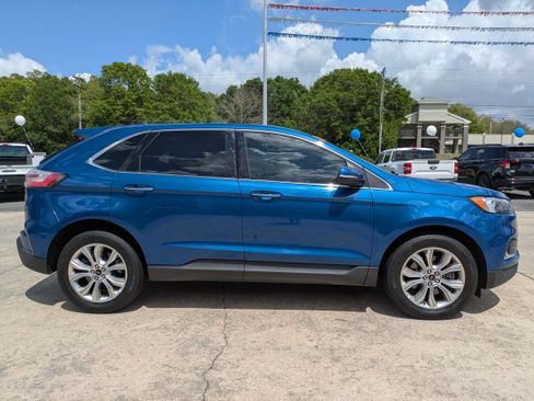 Used 2024 Ford Edge Titanium AWD/4WD image 5