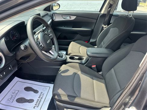 Used 2024 Kia Forte LXS w/ LXS Technology Package image 12
