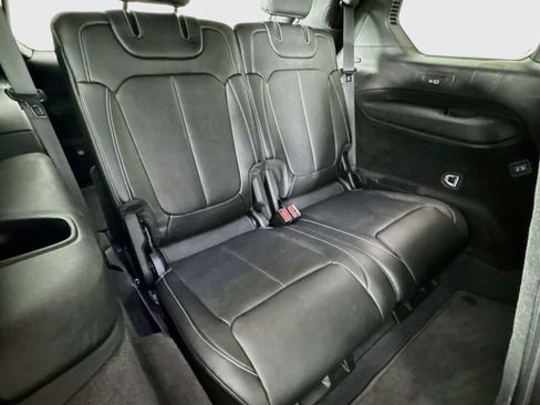 Used 2023 Jeep Grand Cherokee L Overland w/ Luxury Tech Group IV AWD/4WD image 30