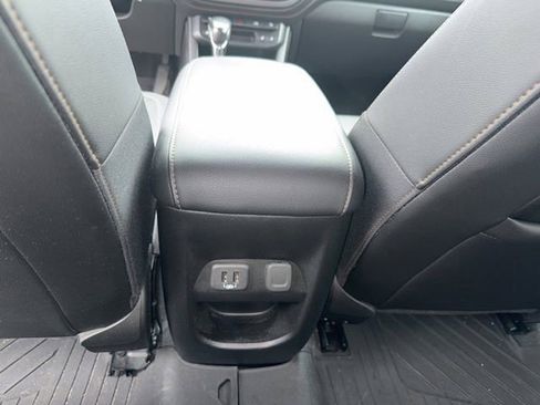 Used 2022 GMC Canyon AT4 image 23