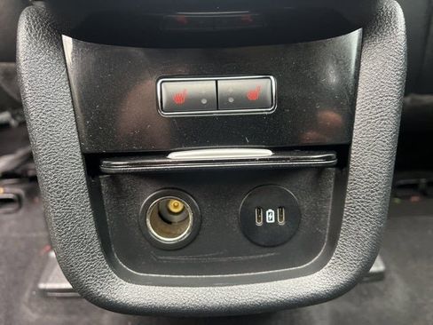 Used 2022 Lincoln Nautilus Reserve image 16