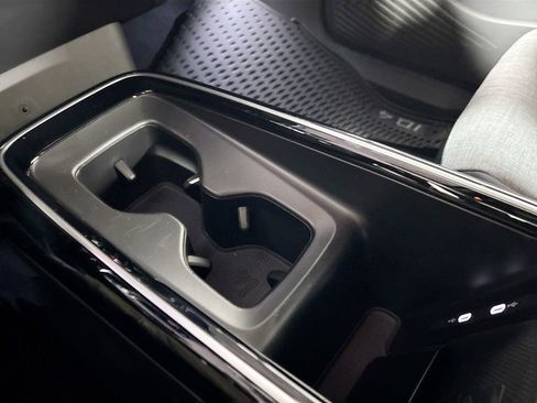 New 2026 Volkswagen ID.4 Pro image 15