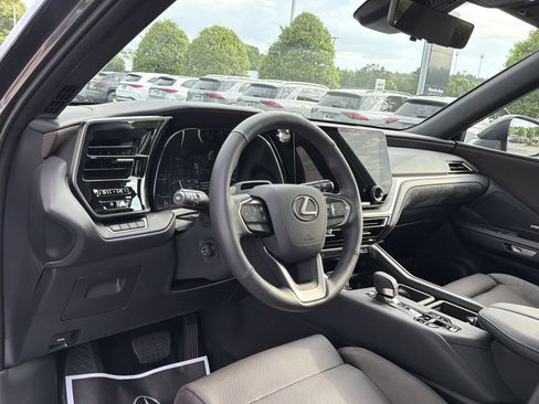 Used 2026 Lexus TX 350 AWD w/ Technology Package image 15