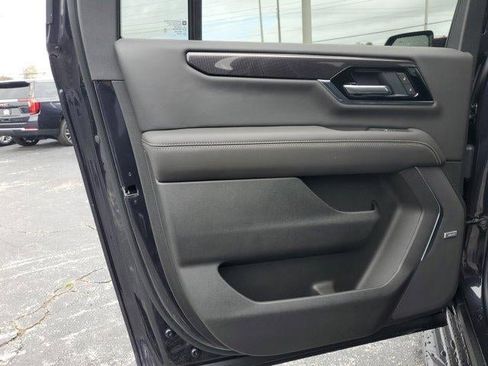 New 2026 GMC Yukon XL Elevation image 12