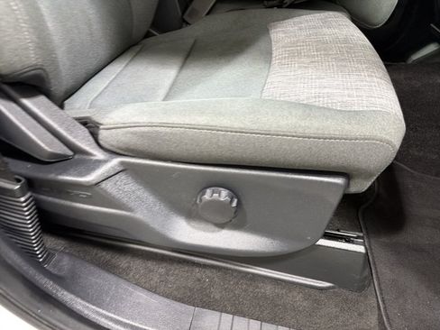 Used 2023 Ford F150 XLT AWD/4WD image 37
