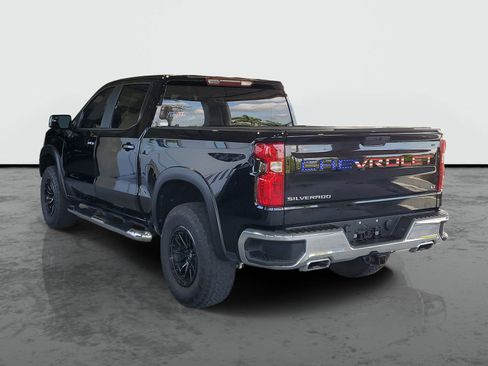 Used 2020 Chevrolet Silverado 1500 LT w/ All-Star Edition AWD/4WD image 3