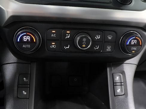 Used 2019 GMC Acadia SLT w/ LPO, Floor Liner Package FWD image 10