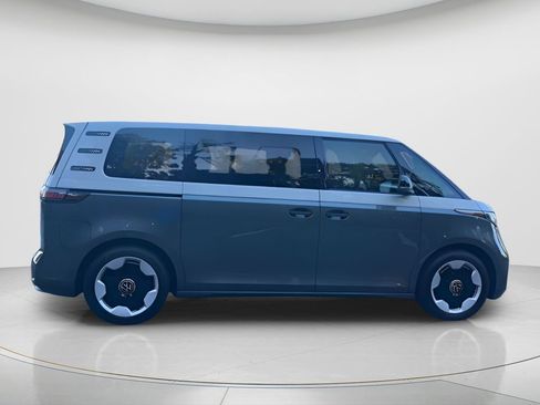 New 2025 Volkswagen ID. Buzz Pro S image 9