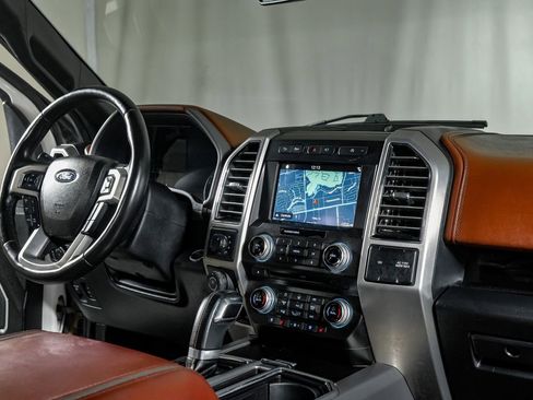 Used 2018 Ford F150 Platinum w/ Equipment Group 701A Luxury image 23