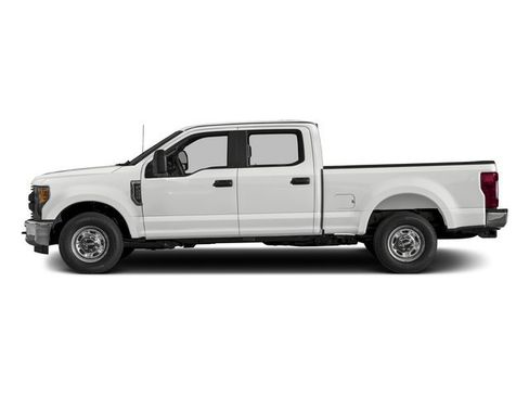 Used 2017 Ford F250 Lariat w/ Lariat Value Package image 3