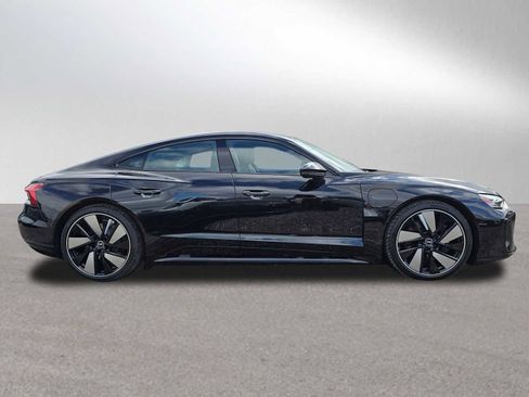 New 2026 Audi S e-tron GT Prestige image 2