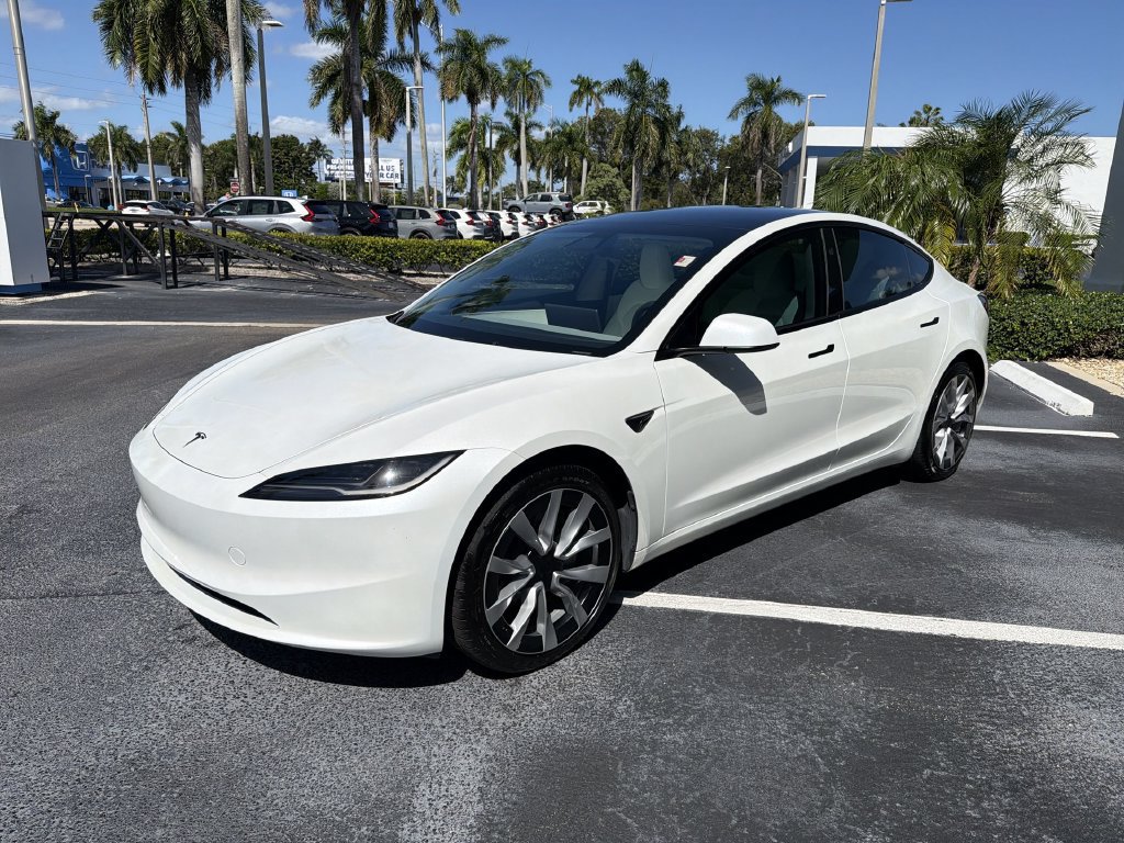 Used 2026 Tesla Model 3 RWD image 4