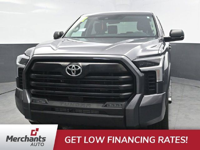 Used 2022 Toyota Tundra SR5 AWD/4WD image 2