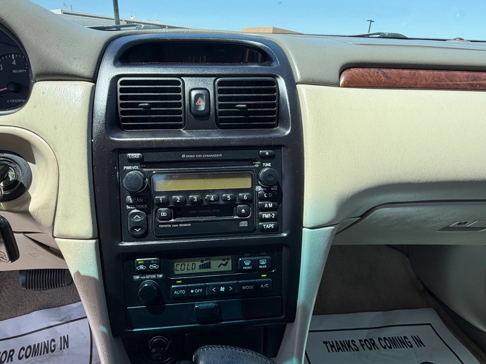 Used 2000 Toyota Solara SE FWD image 13