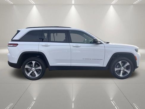 New 2026 Jeep Grand Cherokee Limited image 25