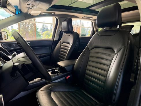 Used 2015 Ford Edge SEL w/ Equipment Group 201A FWD image 15