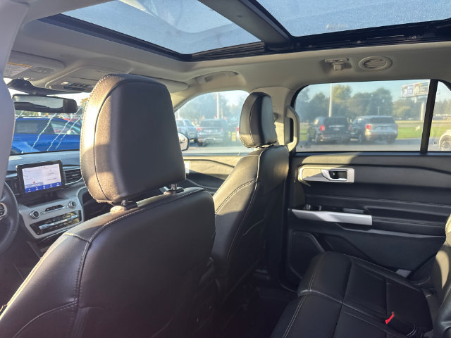 Certified 2023 Ford Explorer XLT w/ Equipment Group 202A AWD/4WD image 29