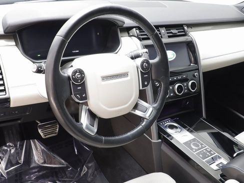 Used 2018 Land Rover Discovery HSE Luxury image 7