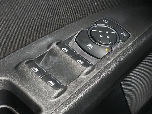 Used 2020 Ford Fusion SE FWD image 23