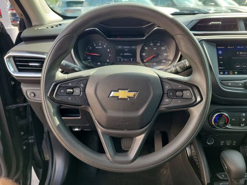 Used 2022 Chevrolet TrailBlazer LT AWD/4WD image 23