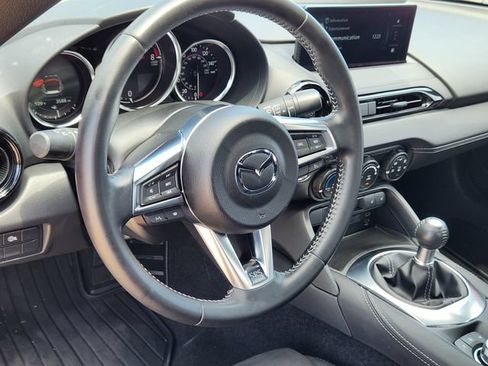 Used 2025 MAZDA MX-5 Miata Club RWD image 27
