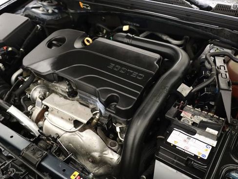 Used 2020 Chevrolet Malibu LT image 9