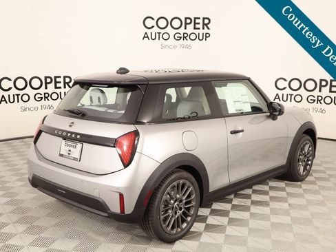 New 2025 MINI Cooper 2-Door Hardtop FWD image 20