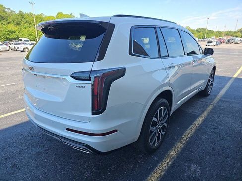Used 2023 Cadillac XT6 Sport w/ Technology Package AWD/4WD image 5