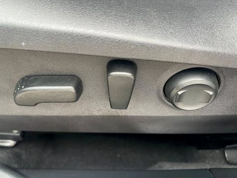 Certified 2025 Subaru Outback Premium AWD/4WD image 19