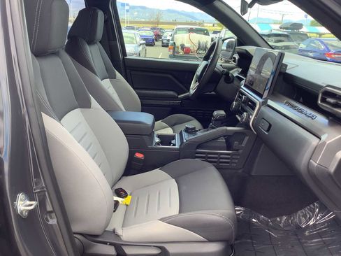 Used 2024 Toyota Tacoma TRD Off-Road image 14