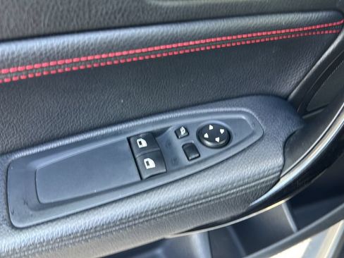 Used 2017 BMW 230i Coupe RWD image 38