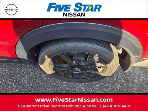 Used 2023 Nissan Kicks SR w/ SR Premium Package FWD image 9