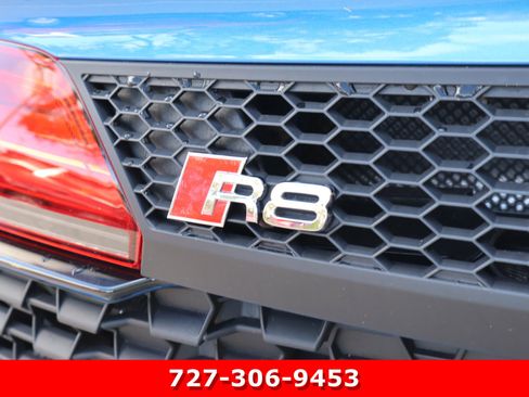 Used 2021 Audi R8 V10 w/ Premium Package image 10