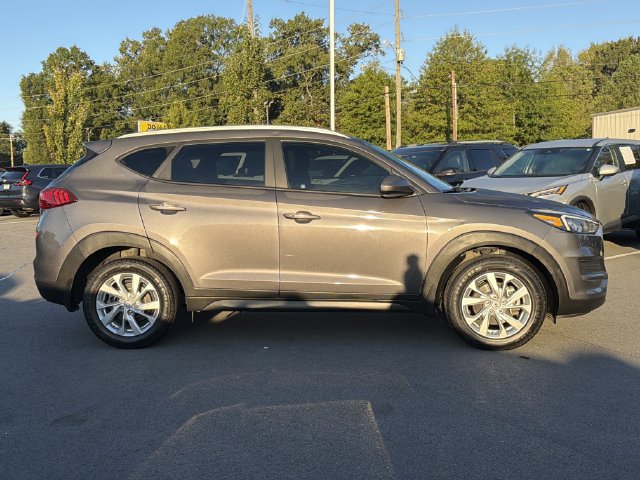 Used 2020 Hyundai Tucson Value FWD image 2